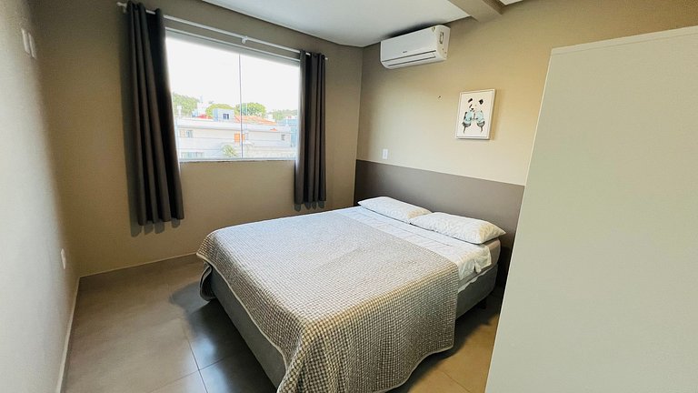 Apartamento 2 dormitórios para 4 pessoas em Bombinhas - Resi