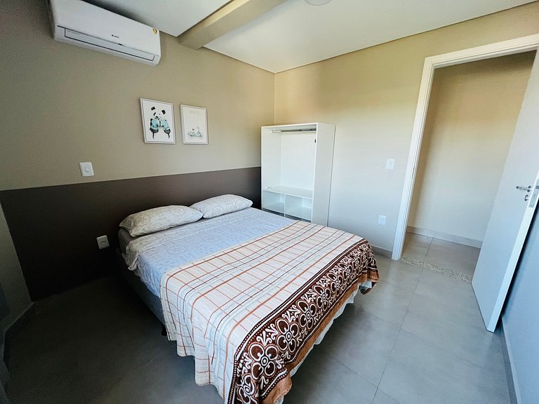 Apartamento 2 dormitórios para 4 pessoas em Bombinhas - Resi