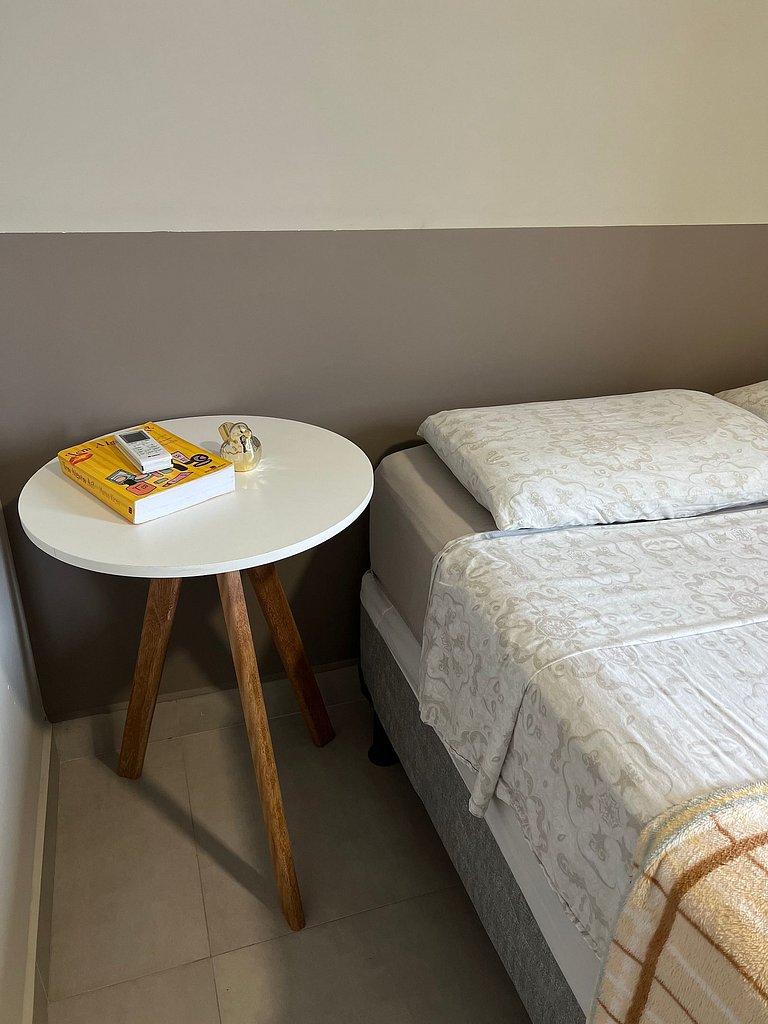 Apartamento 2 dormitórios para 4 pessoas em Bombinhas - Resi