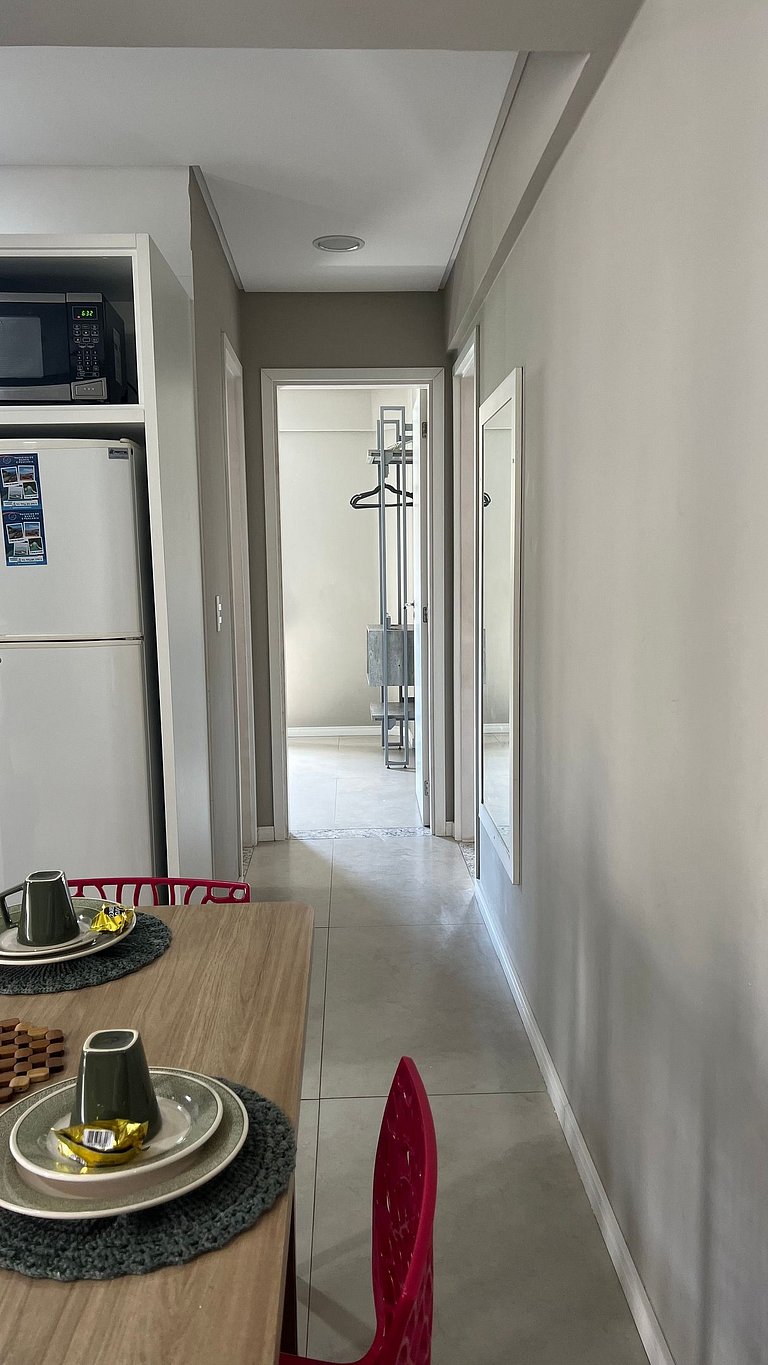 Apartamento 2 dormitórios e 2 wc para 4 pessoas em Bombinhas