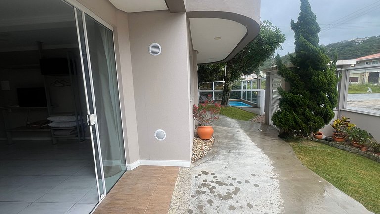 Studio para 4 pessoas em Bombinhas - Residencial Tia Dilma 0