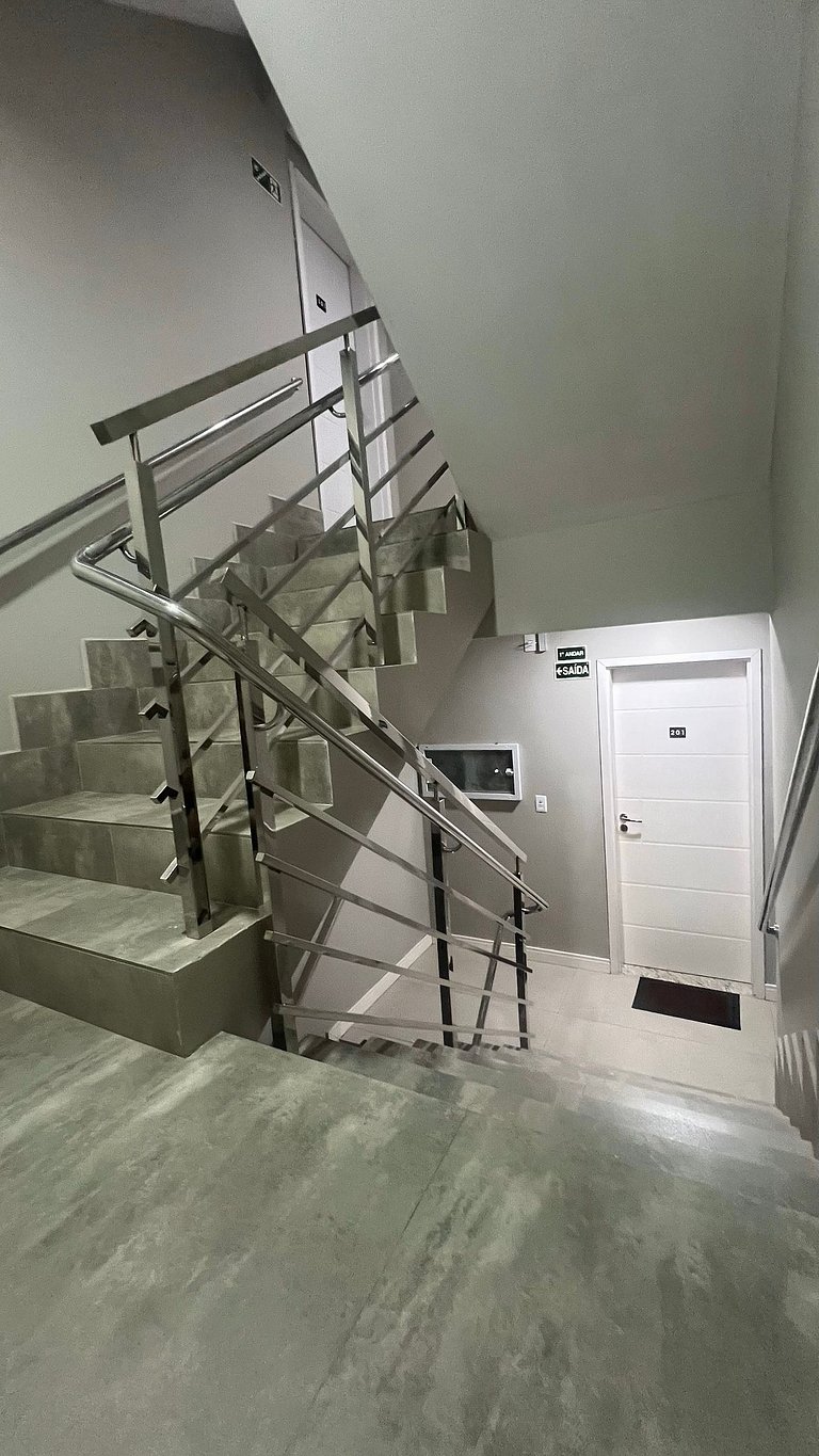 Apartamento 2 dormitórios e 2 wc para 4 pessoas em Bombinhas