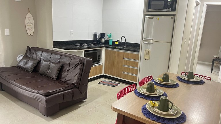 Apartamento 2 dormitórios e 2 wc para 4 pessoas em Bombinhas